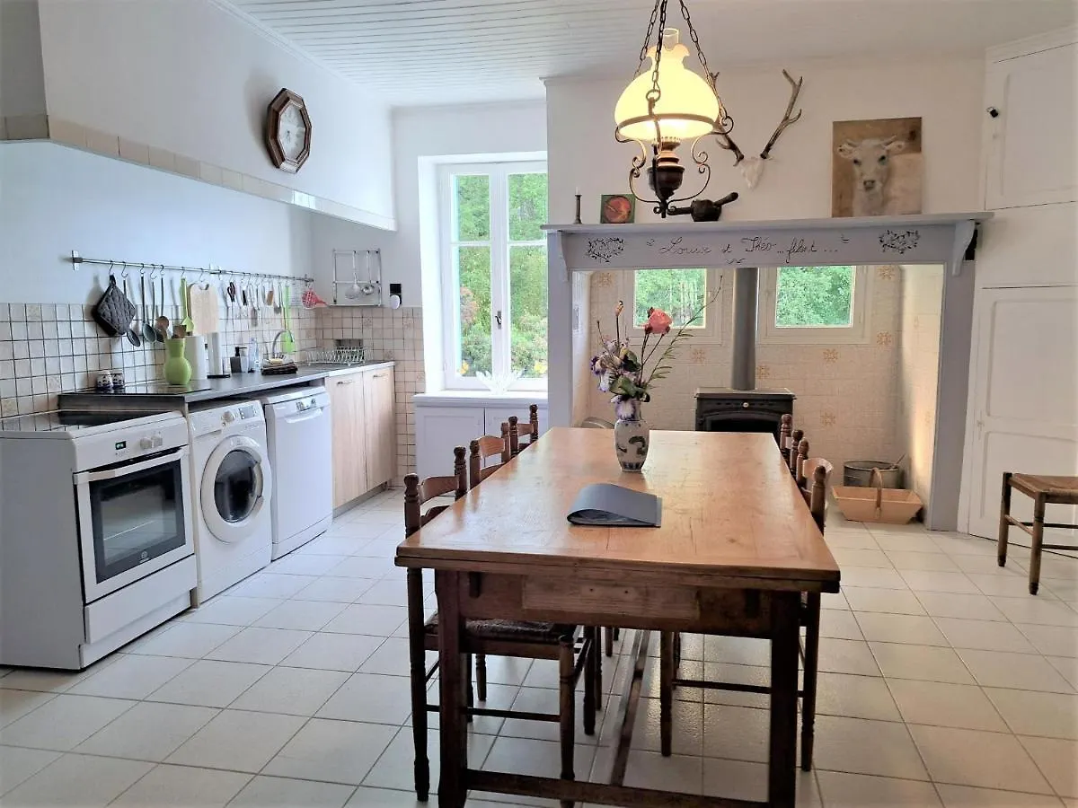 Le Tilleul De Louise Villa Goujounac Holiday home