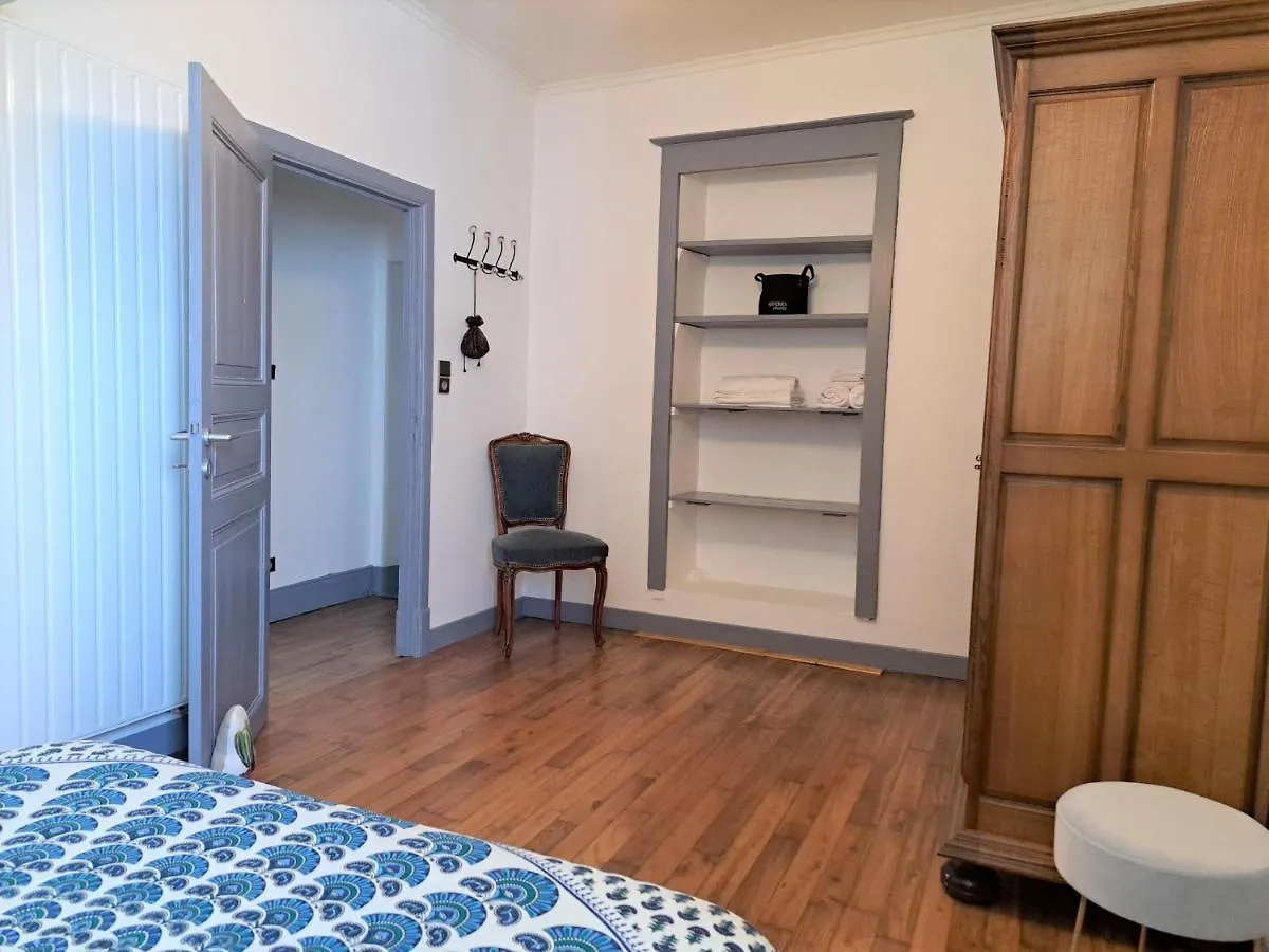 Holiday home Le Tilleul De Louise Villa Goujounac